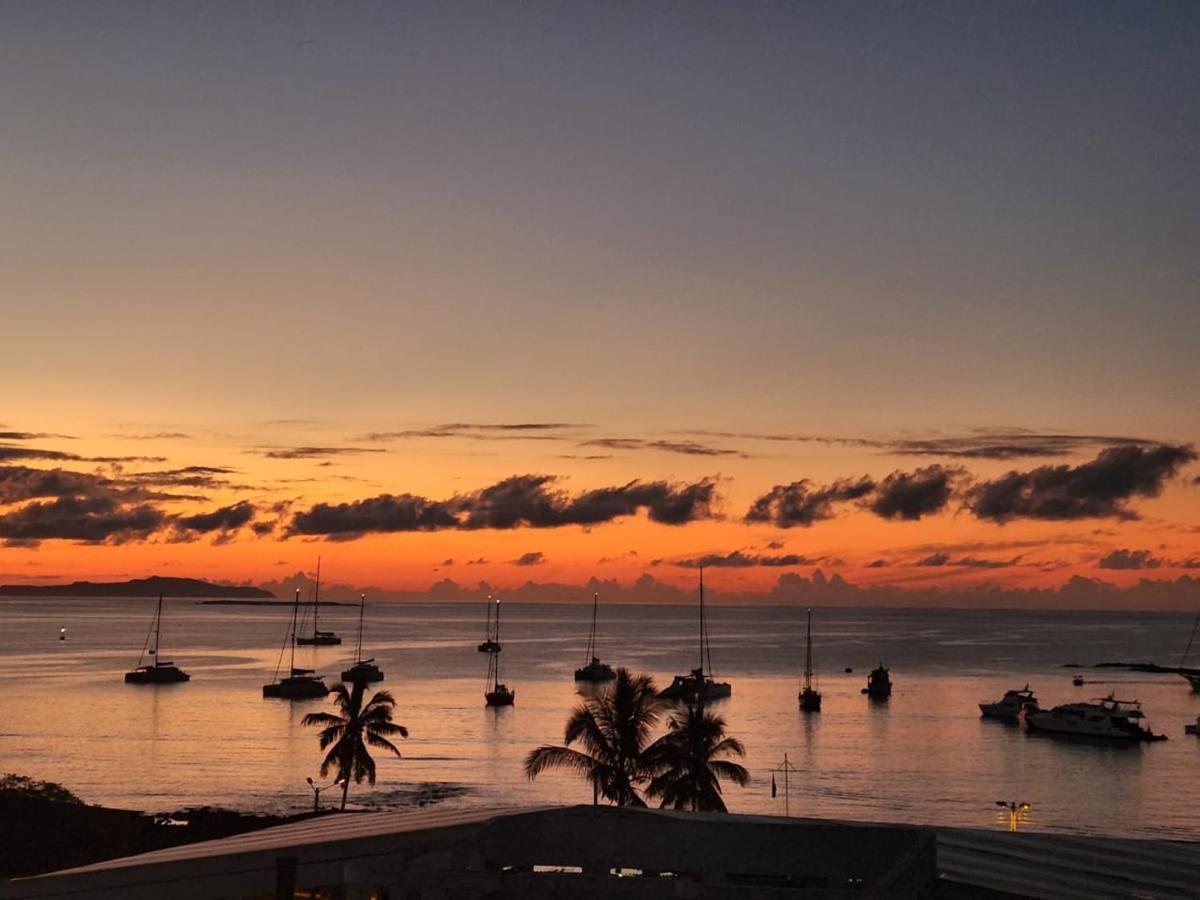 Casa Ocean Pier Bed & Breakfast ปูแอร์โตอาโยรา ภายนอก รูปภาพ