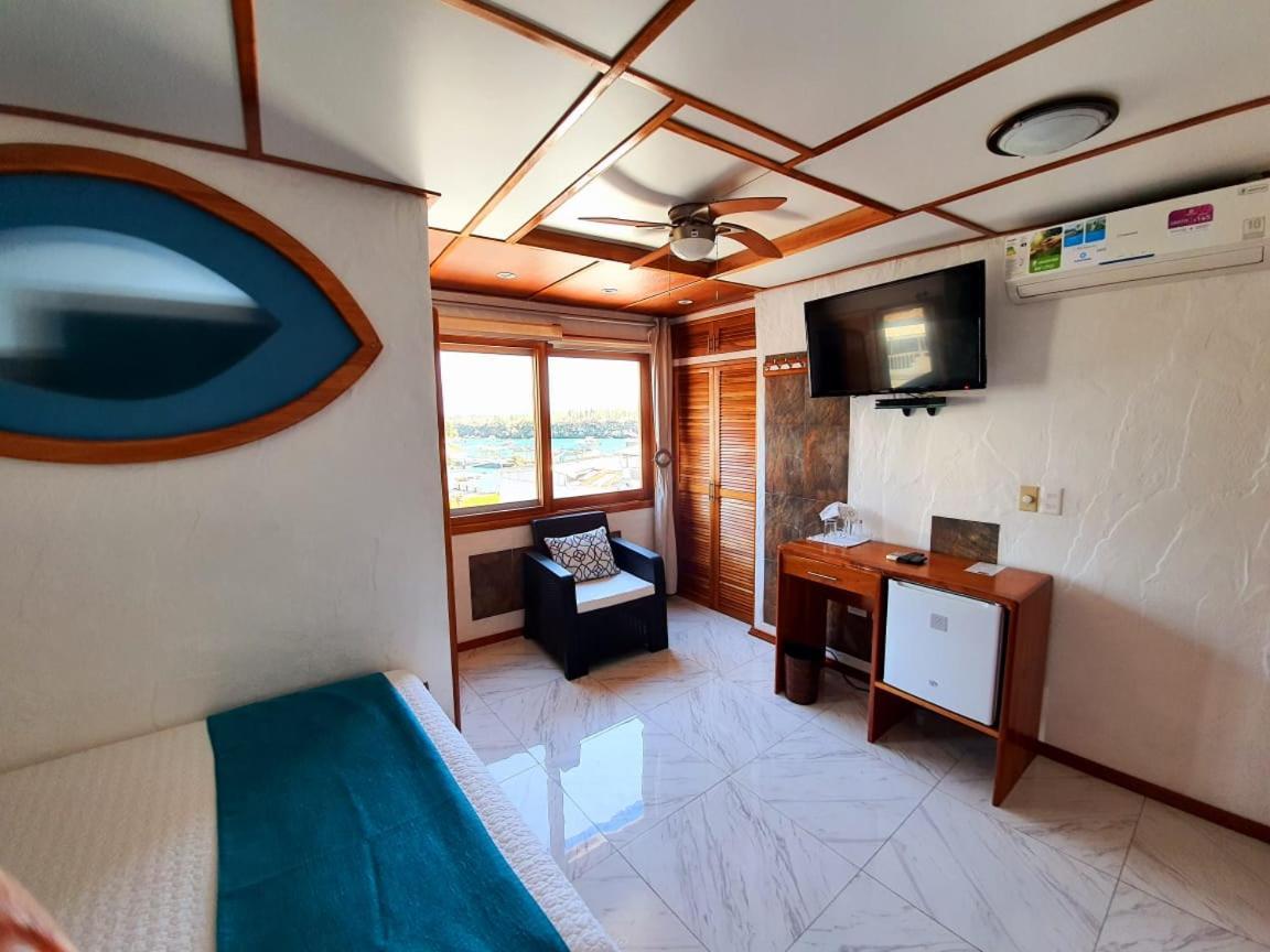 Casa Ocean Pier Bed & Breakfast ปูแอร์โตอาโยรา ภายนอก รูปภาพ